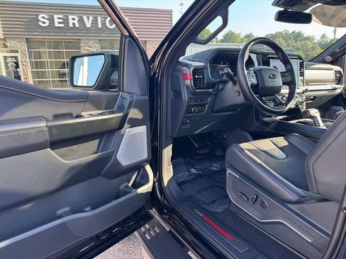 Used 2025 Ford F150 Raptor AWD/4WD image 15
