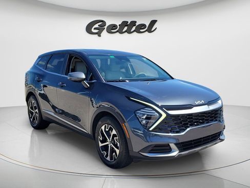 Used 2024 Kia Sportage EX image 3