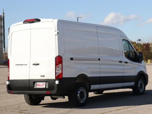 New 2026 Ford Transit 250 148 Medium Roof w/ Load Area Protection Package image 7