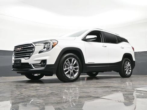 Used 2023 GMC Terrain SLT AWD/4WD image 24