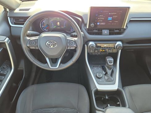 Used 2024 Toyota RAV4 SE w/ Convenience Package AWD/4WD image 14