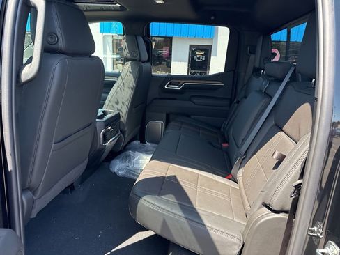 New 2026 Chevrolet Silverado 1500 High Country w/ Midnight Edition AWD/4WD image 33