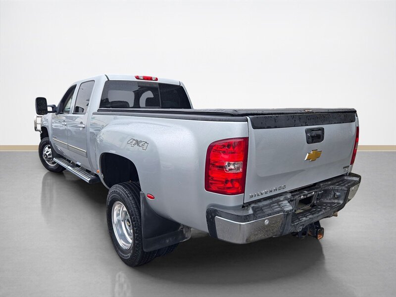 Used 2013 Chevrolet Silverado 3500 LTZ w/ LTZ Plus Package AWD/4WD image 7