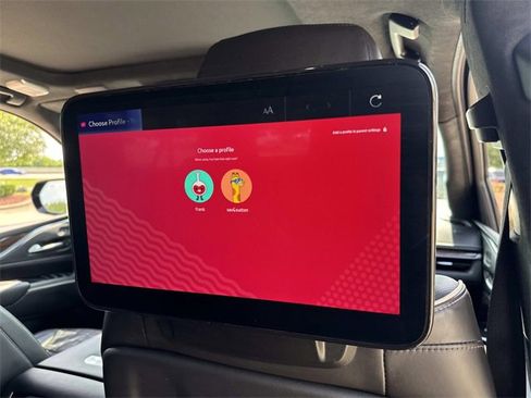 Used 2023 Cadillac Escalade ESV Sport Platinum image 11