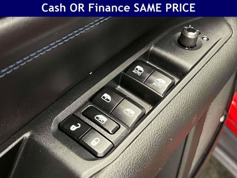 Used 2026 Jeep Compass Limited AWD/4WD image 17