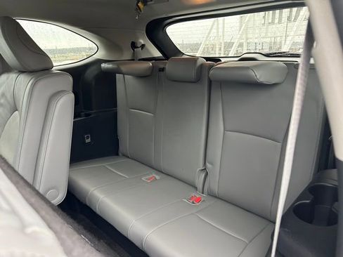 Certified 2025 Toyota Highlander Platinum image 13