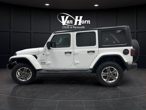 Used 2022 Jeep Wrangler Unlimited Sahara w/ Cold Weather Group AWD/4WD image 7