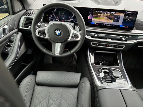 Used 2026 BMW X5 xDrive40i w/ M Sport Package AWD/4WD image 22