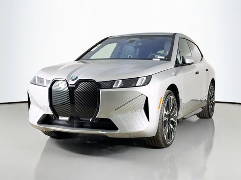 New 2026 BMW iX xDrive45 AWD/4WD image 3