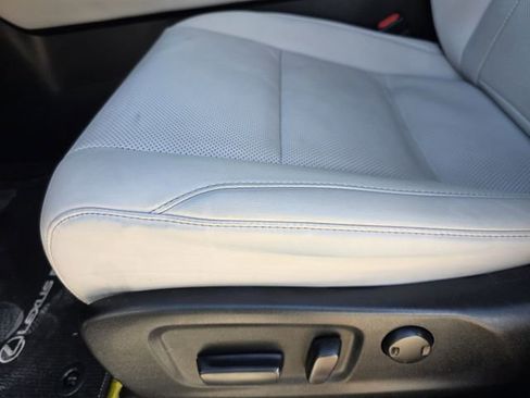 Used 2022 Lexus RX 350 350 w/ Premium Package image 17