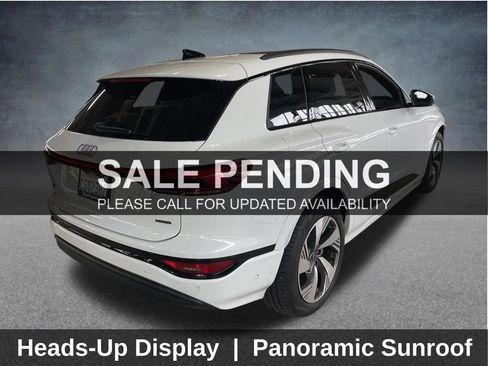 Used 2025 Audi Q6 e-tron Prestige w/ 20" Wheel Package AWD/4WD image 5