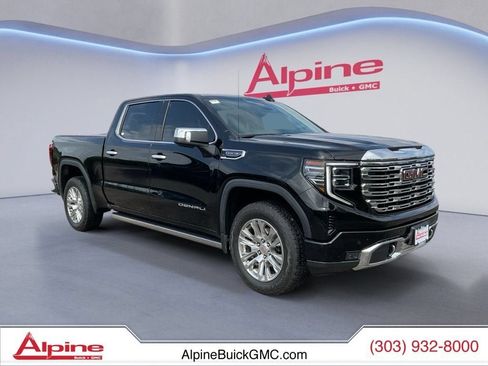 Used 2023 GMC Sierra 1500 Denali w/ Technology Package AWD/4WD image 7