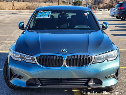 Used 2021 BMW 330i xDrive 330i xDrive w/ Convenience Package image 4