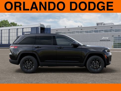 New 2026 Jeep Grand Cherokee Altitude RWD image 21