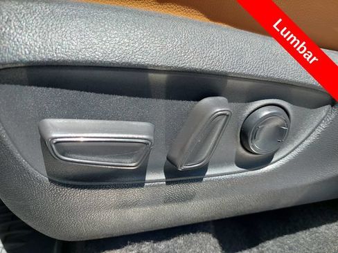 Used 2024 Toyota Highlander Platinum AWD/4WD image 20