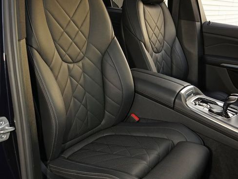 Used 2023 BMW X5 xDrive45e w/ M Sport Package image 10