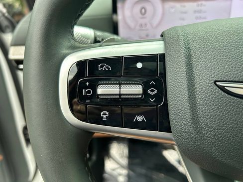 Certified 2026 Genesis GV80 3.5T Advanced AWD/4WD image 9