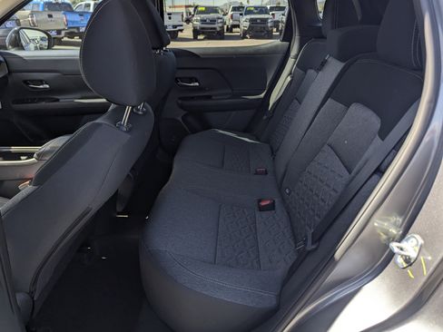 Used 2026 Nissan Kicks SV image 8