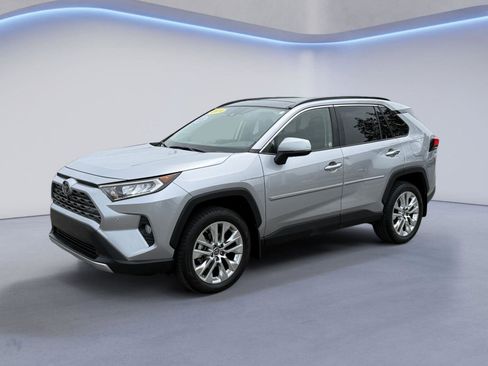 Used 2019 Toyota RAV4 Limited FWD image 9