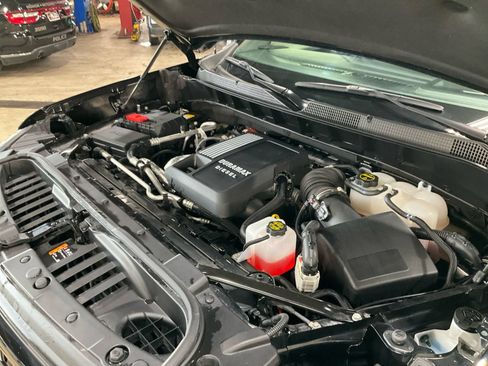 Used 2024 Chevrolet Silverado 1500 RST AWD/4WD image 23
