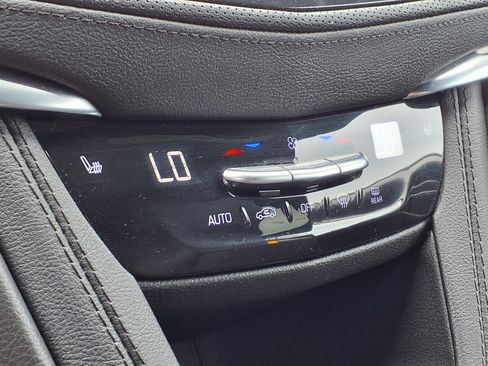 Certified 2023 Cadillac XT5 Luxury AWD/4WD image 23