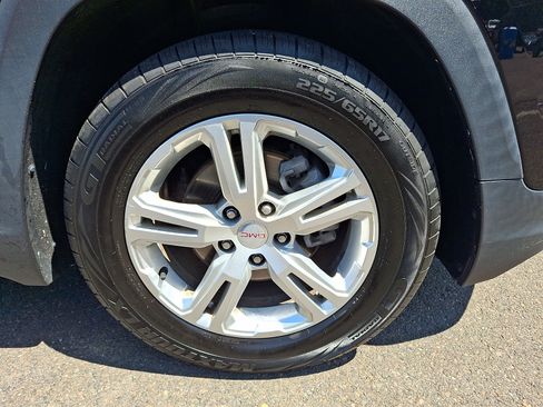 Used 2020 GMC Terrain SLE FWD image 8