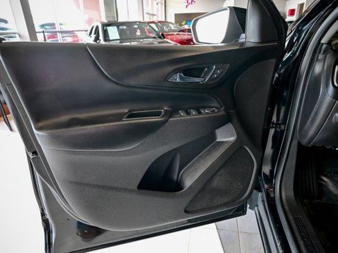 Used 2019 Chevrolet Equinox LT FWD image 15