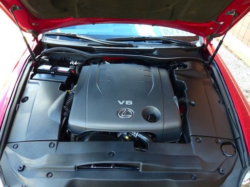Used 2011 Lexus IS 250C w/ Luxury Pkg RWD image 16