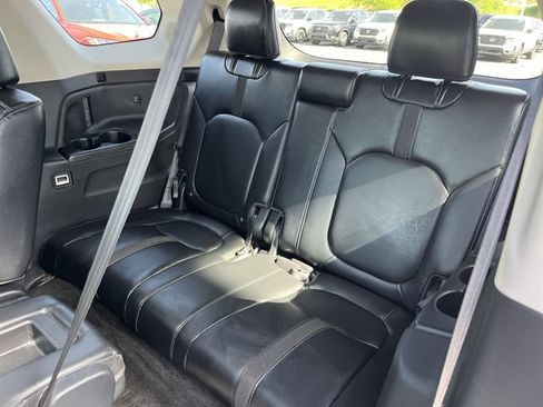 Used 2025 Honda Pilot Touring image 27