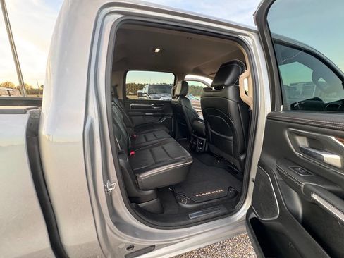 Used 2019 RAM 1500 Laramie image 14