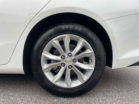 Used 2025 Chevrolet Malibu LT image 10