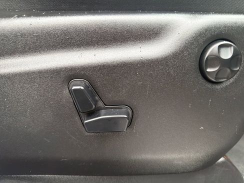 Used 2015 Jeep Grand Cherokee Limited image 22