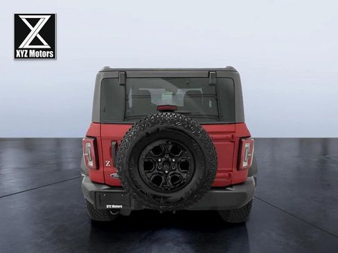 Used 2022 Ford Bronco Wildtrak image 5