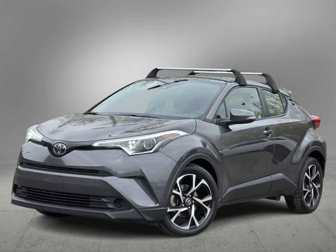 Used 2019 Toyota C-HR XLE image 1