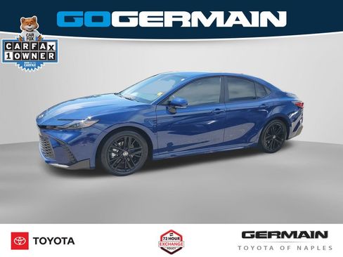 Used 2025 Toyota Camry SE FWD image 12