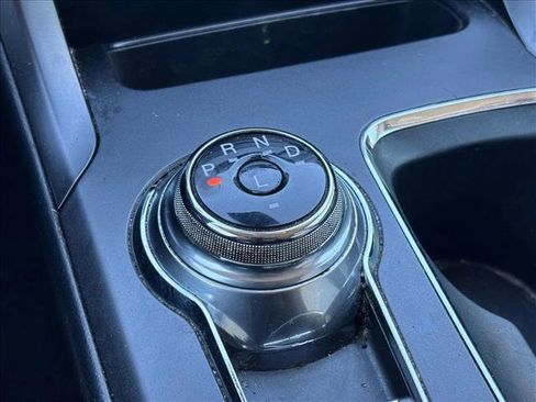 Used 2020 Ford Fusion SE w/ Equipment Group 151A image 11