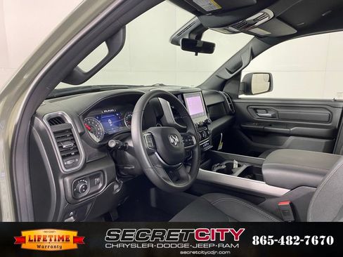 New 2026 RAM 1500 Express AWD/4WD image 11