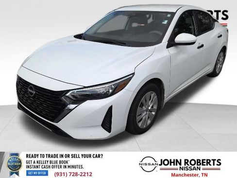 Used 2025 Nissan Sentra S w/ Lighting Package FWD image 3