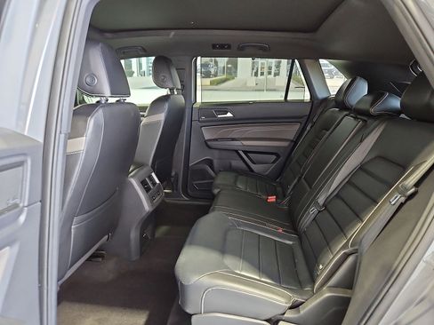 Used 2021 Volkswagen Atlas Cross Sport SEL Premium AWD/4WD image 13