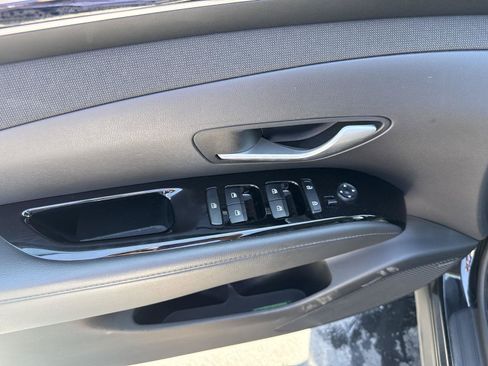 Used 2022 Hyundai Tucson SEL w/ Convenience + Premium Package AWD/4WD image 11