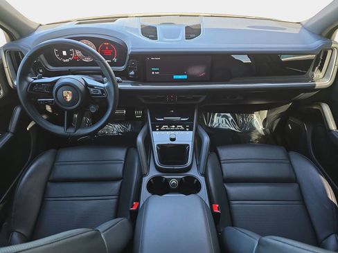 Certified 2024 Porsche Cayenne S image 13