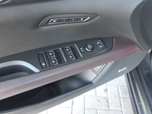 Used 2019 Cadillac CT6 V w/ Driver Assist Package image 21