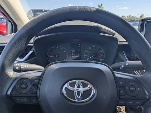 Used 2024 Toyota Corolla LE FWD image 62
