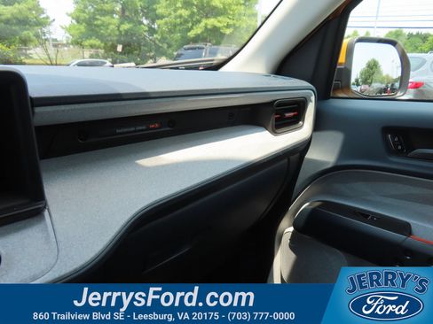 Certified 2022 Ford Maverick XLT w/ Equipment Group 300A Standard AWD/4WD image 24