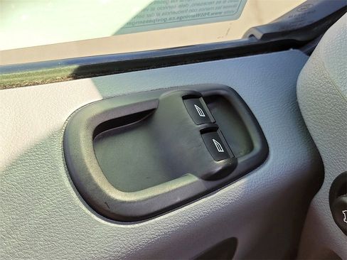 Used 2019 Ford Transit 350 XLT image 15