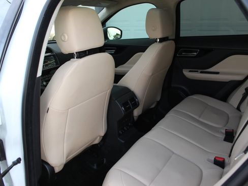 Used 2020 Jaguar F-PACE Premium AWD/4WD image 20