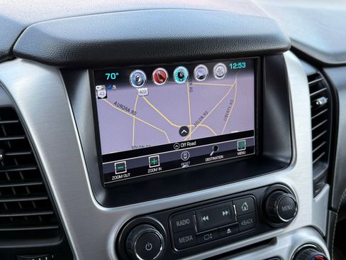 Used 2017 GMC Yukon SLT w/ Premium Edition image 23