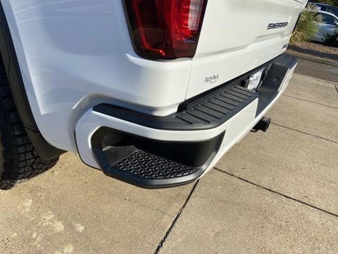 Used 2025 GMC Sierra 1500 AT4 AWD/4WD image 54