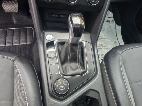 Used 2022 Volkswagen Taos SE image 37