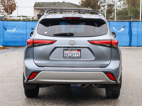 Used 2021 Toyota Highlander Platinum image 8
